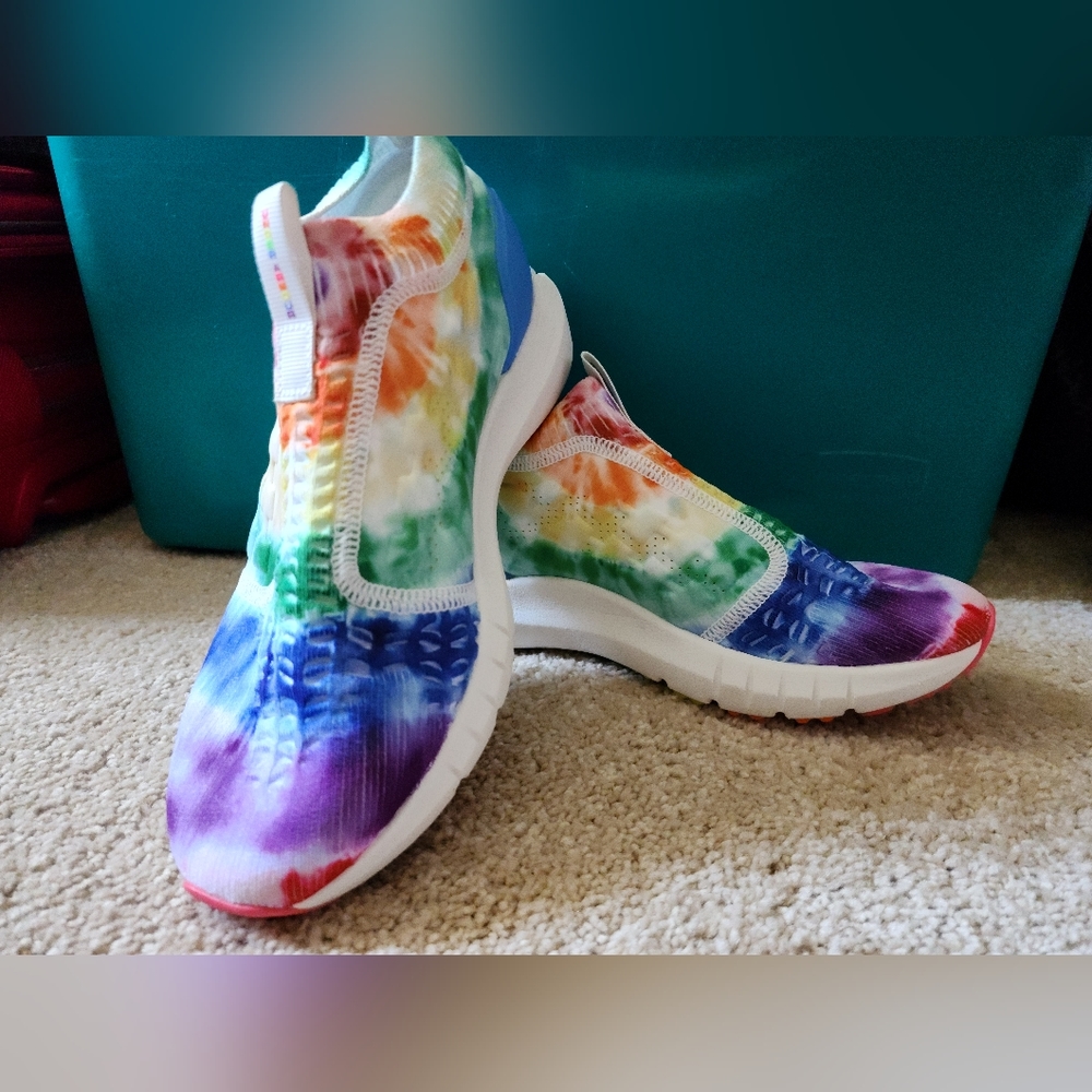 Unisex Under Armour HOVR Phantom Pride